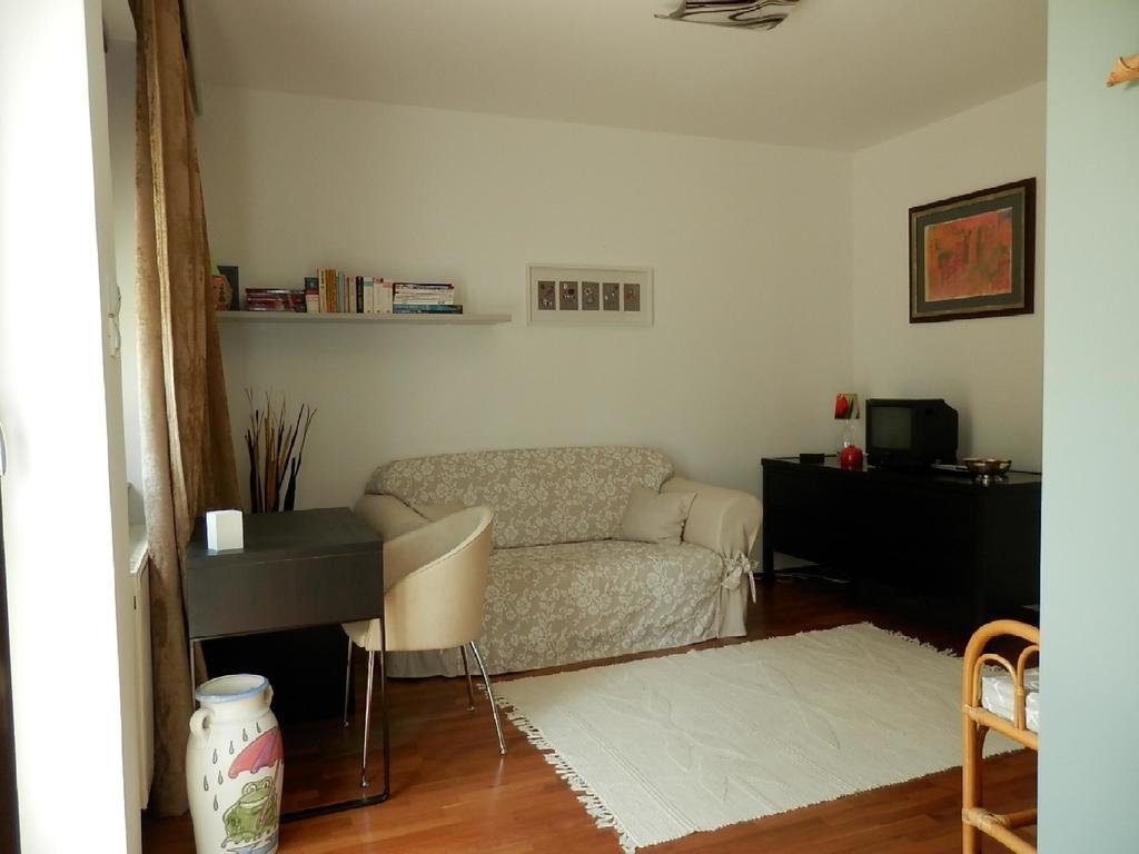 Csiki Apartman Budaors Room photo